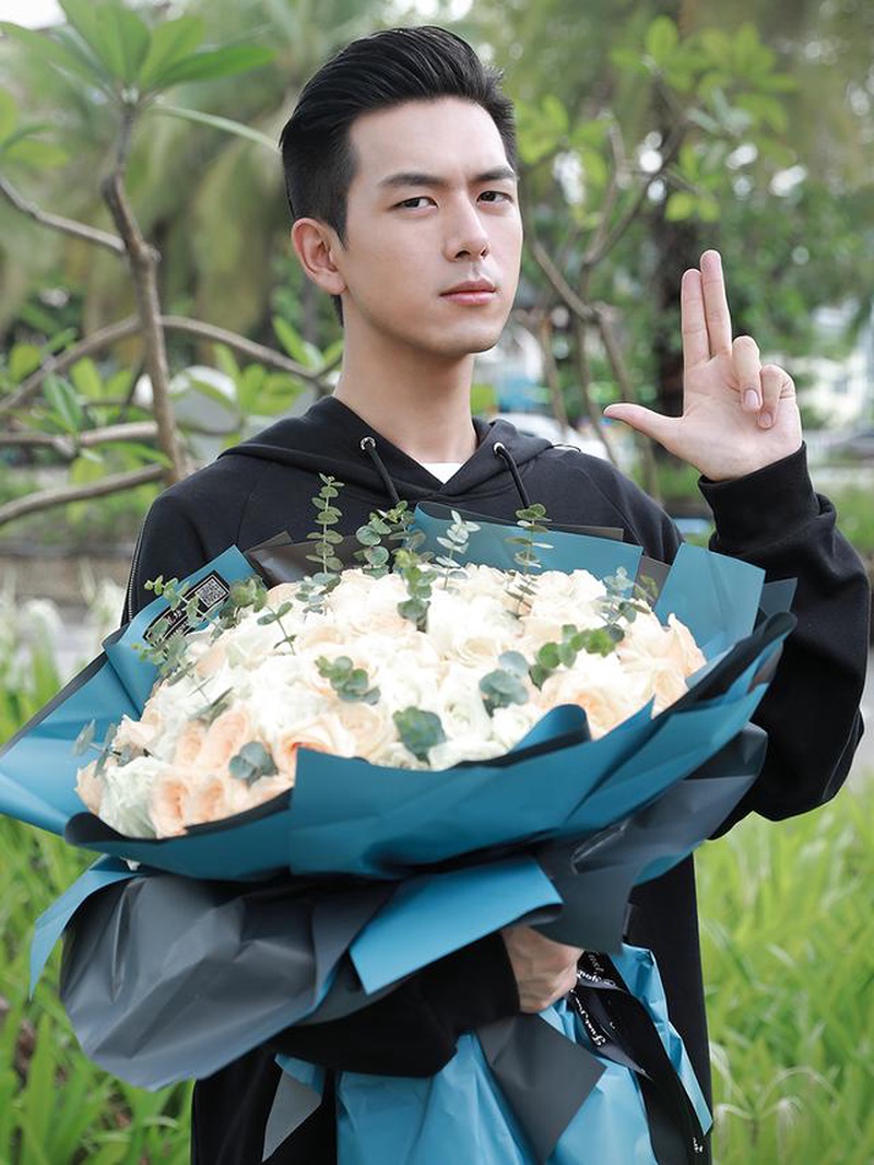 李现